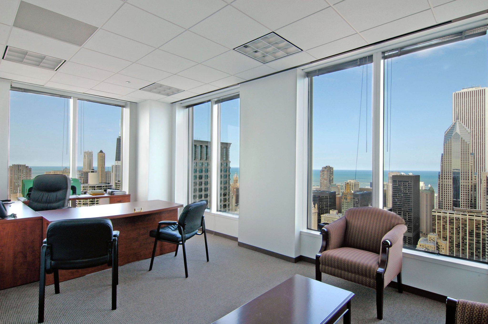 Attorney Office Space on Chicago’s Michigan Ave Offers Numerous Perks